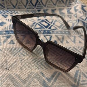 Stylish Black Sunglasses